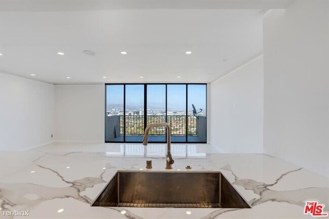 Building Photo - 1 br, 1 bath Condo - 2160 Century Hl # 1804