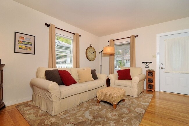 Photo - 2209 D St House