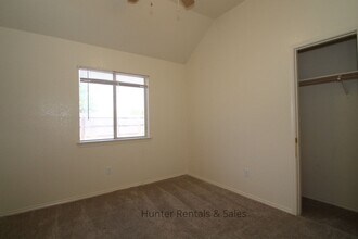 Building Photo - 2603 Brook Hollow Cir