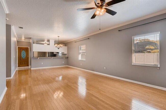 Foto del edificio - 6205 South Main Avenue, Tampa, FL, 33611