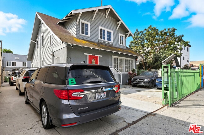 Foto del edificio - 522 W Vernon Ave