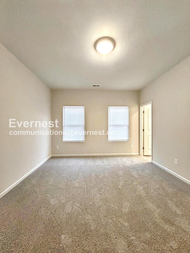 Foto del edificio - 314 N Correll St