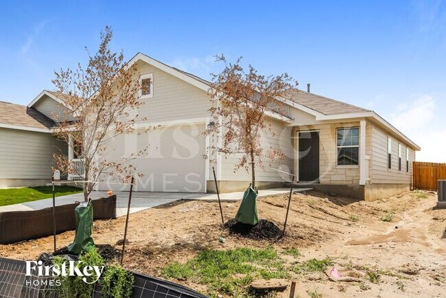 Foto del edificio - 4546 Meadowland Pl