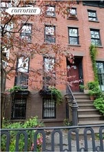 Building Photo - 443 Pacific St