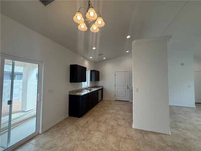 Foto del edificio - 3595 N Verdugo Rd
