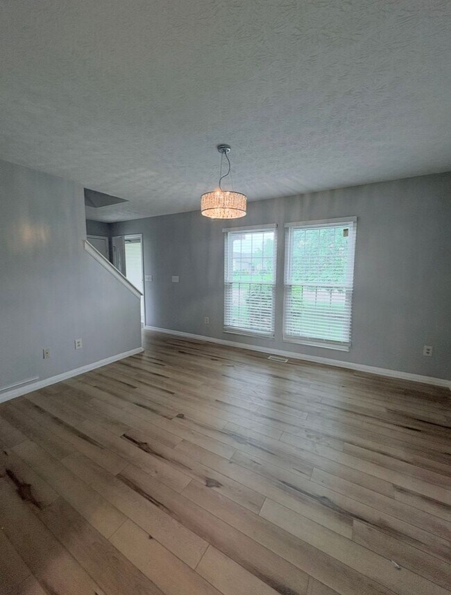 Foto del edificio - 4BR/2.5BA  | Newly Flooring | Garage | Gated back yard