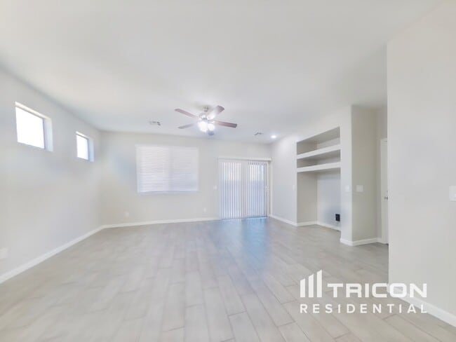 Building Photo - 14714 N 176th Ln