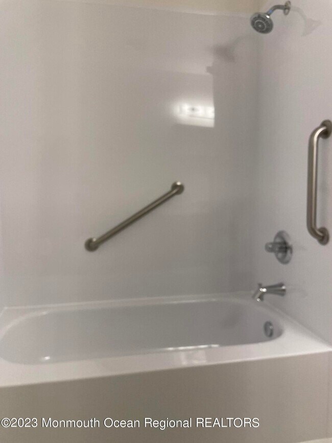 Building Photo - 16B Plaza De Las Trinidad Plz