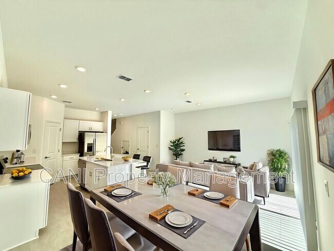 Building Photo - 212 Riverfront Wy