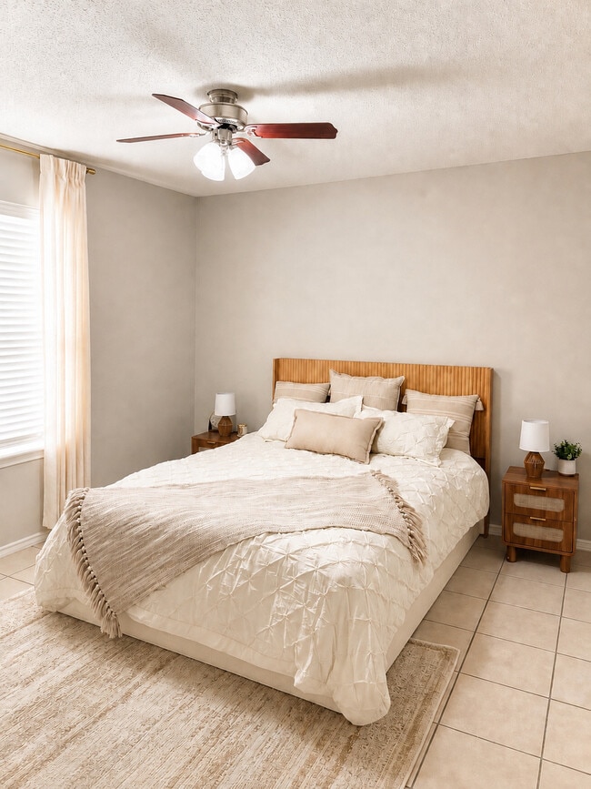 Building Photo - Villas Laredo