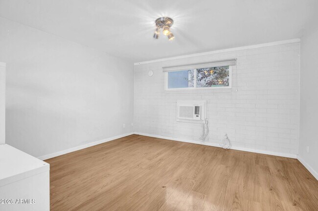 Foto del edificio - 821 N 3rd St