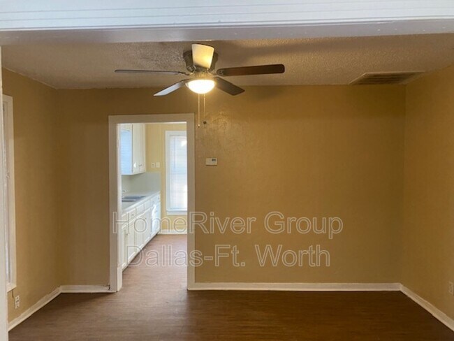 Foto del edificio - 7132 Ruth St