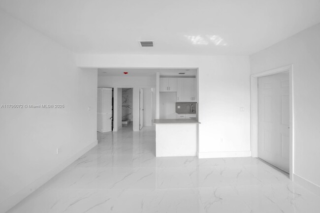 Building Photo - 450 Beacom Blvd