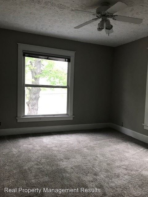 Building Photo - 1363 Mesker Park Dr
