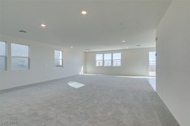 Building Photo - 5632 Hill Spire St