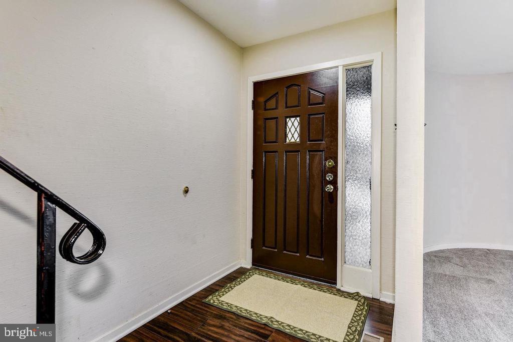 Foto principal - 215 Keats Ct