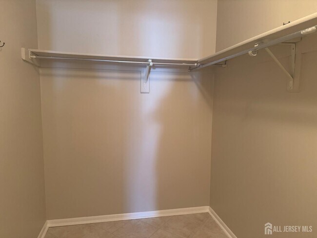 Foto del edificio - 256 Willowbrook Dr