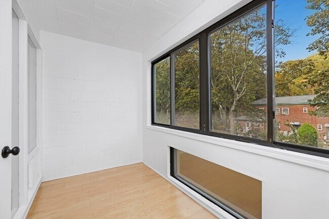 Foto del edificio - 8 Juniper St