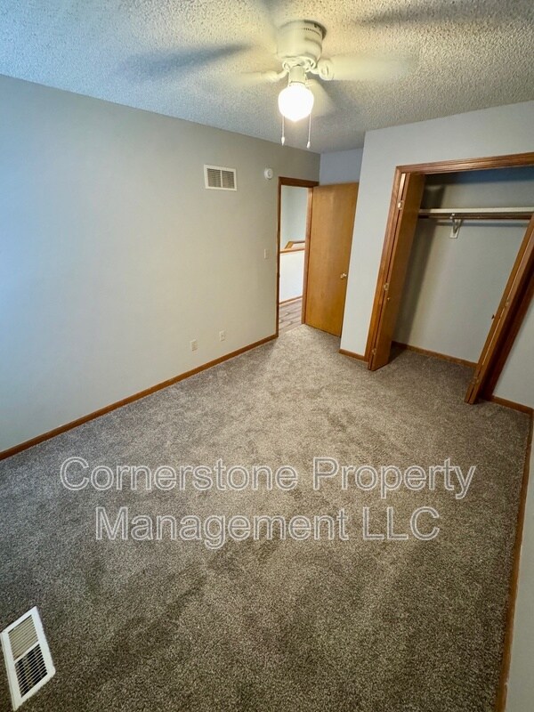 Foto del edificio - 2529 Crestline Ct