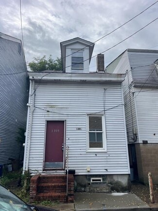 Building Photo - 1309 Lowrie St