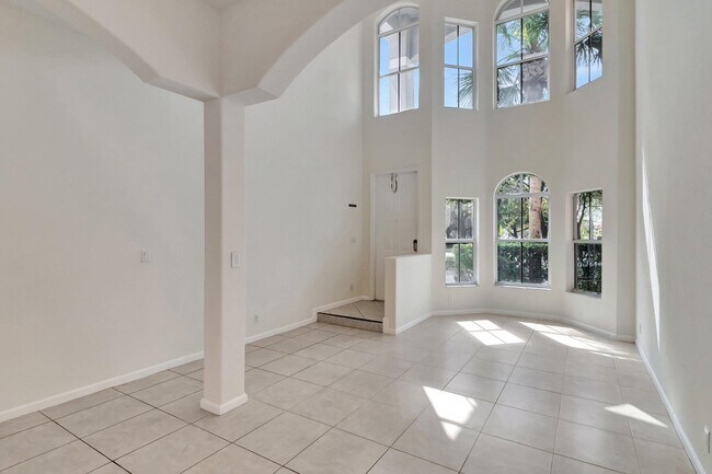 Building Photo - 4275 Myrtle Way