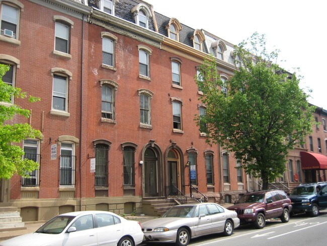 Building Photo - 1929 Spring Garden St