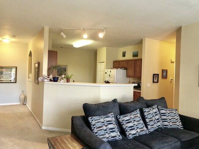 Foto del edificio - 4244 Savoy Ln