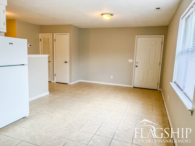 Building Photo - 3003 Caldwell Ct
