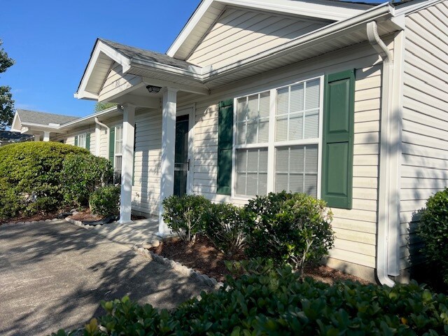 Foto del edificio - 938 Cameron Way