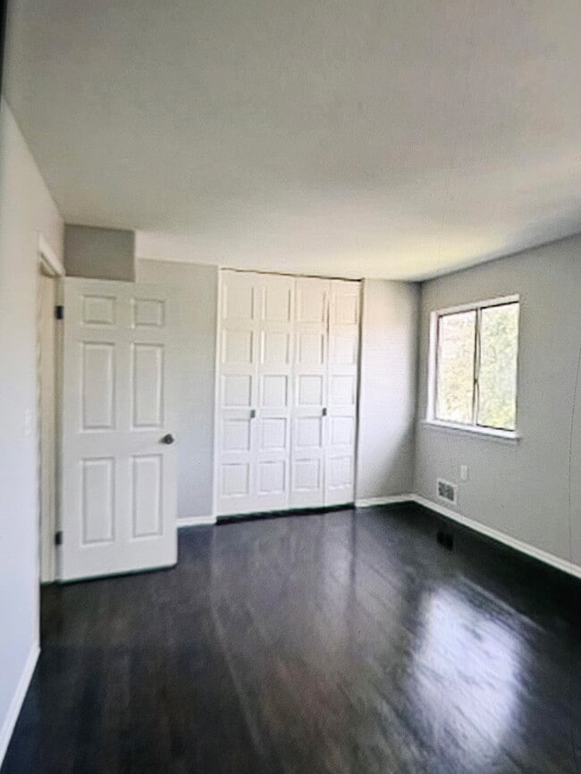 Building Photo - 622 Bergen St