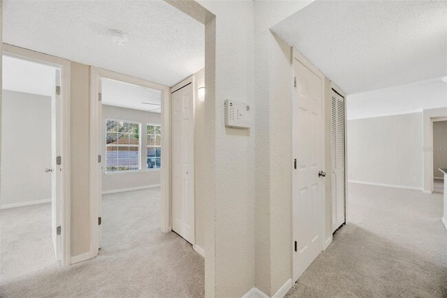 Building Photo - 3274 Haviland Ct