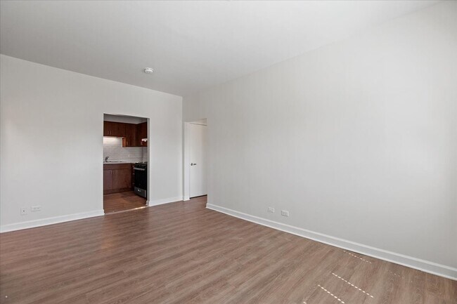 Foto del edificio - 900 W Windsor Ave
