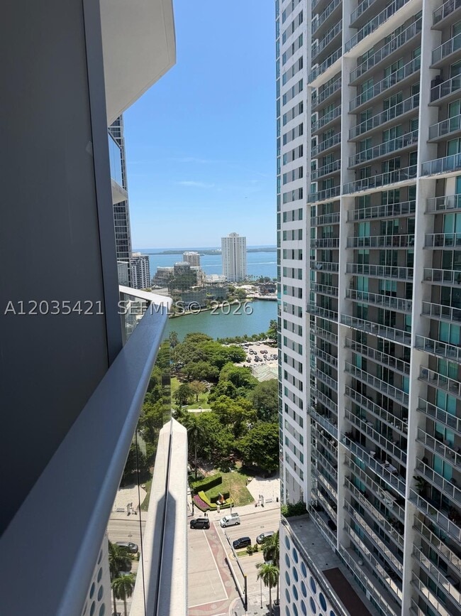 Building Photo - 77 SE 5th St