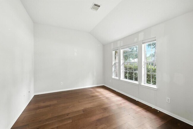 Building Photo - 14411 Gadshill Cir