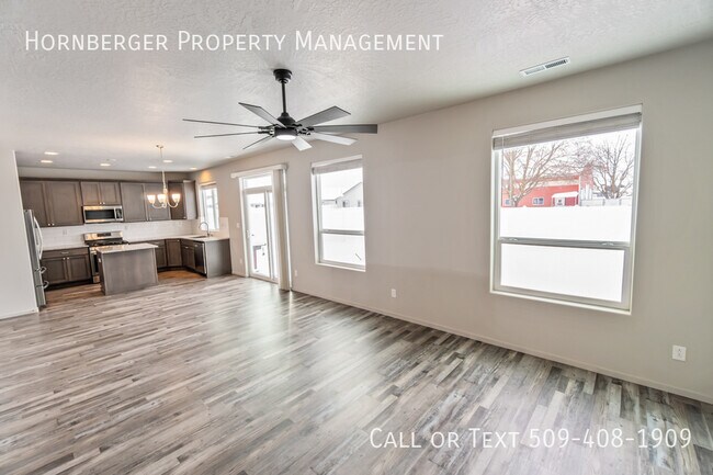 Building Photo - 3117 N Rio Grande Rd