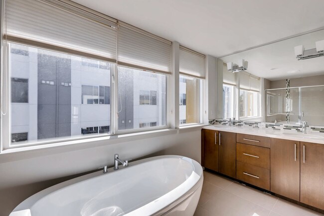 Foto del edificio - 111 17TH AVE