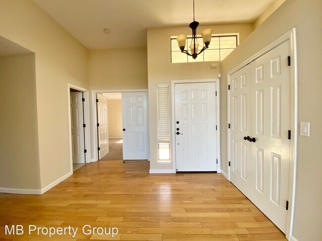 Building Photo - 4 br, 2.5 bath House - 130 Live Oak
