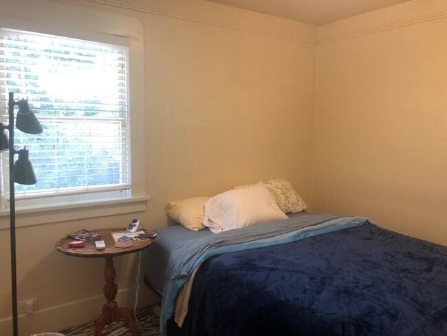Main Bedroom - 8528 SW 35th Ave