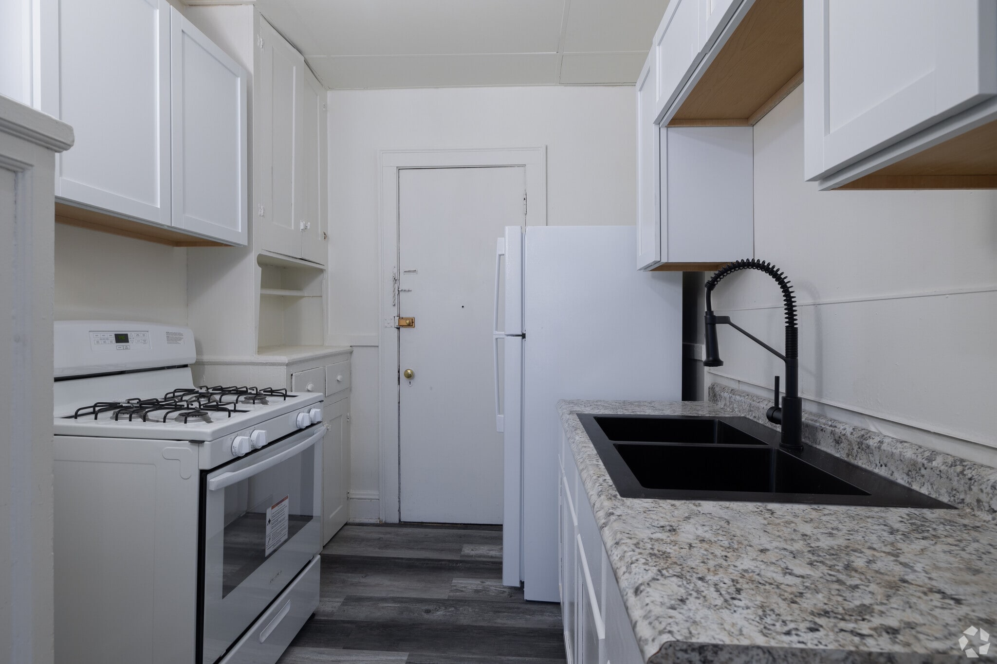 The Balfour Apartments – photo 1