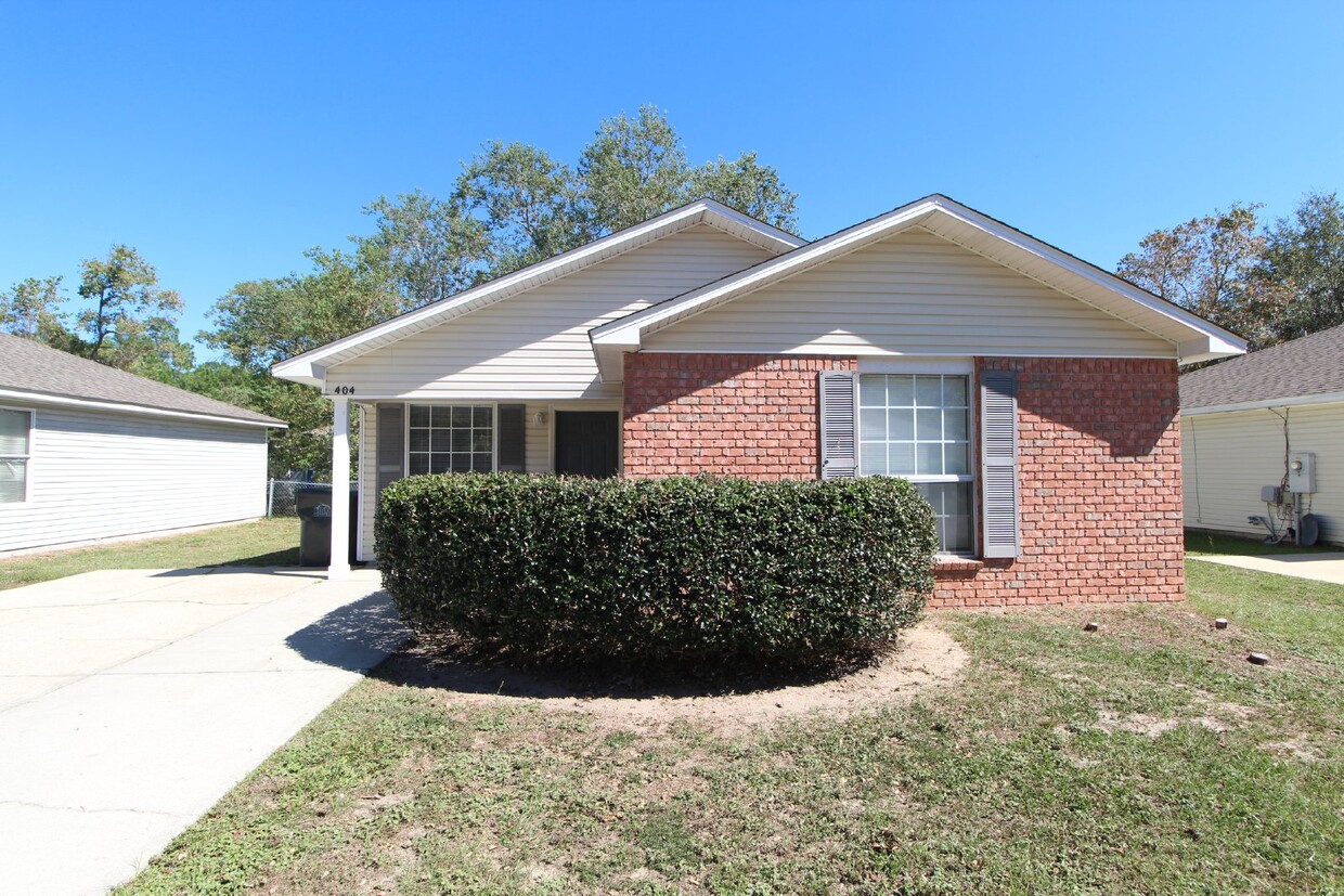 Primary Photo - 3-Bedroom, 2-Bathroom Home in Bay Pine Vil...