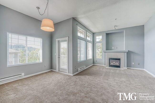 Photo - Gorgeous 2BD Condo in Desirable Progress Ridge Location!  High End Finishes, Great View!