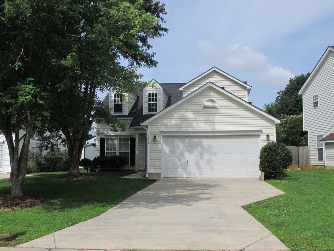 Primary Photo - 9224 Shenington Pl