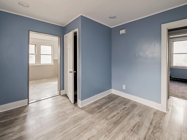 Foto del edificio - Welcome to this charming home located in t...
