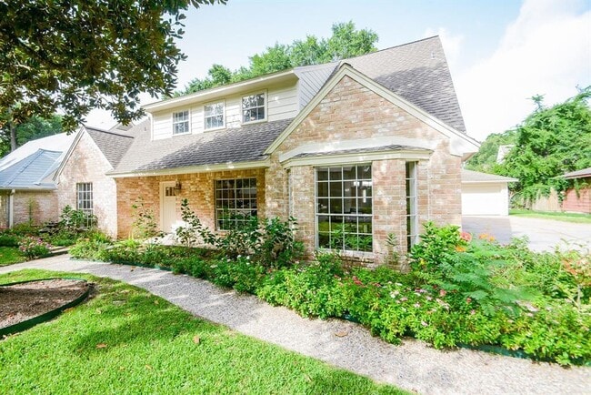 Building Photo - 17319 Tall Cypress Dr