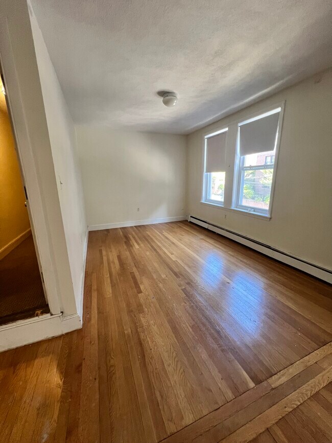 Foto del edificio - 306 Tappan St