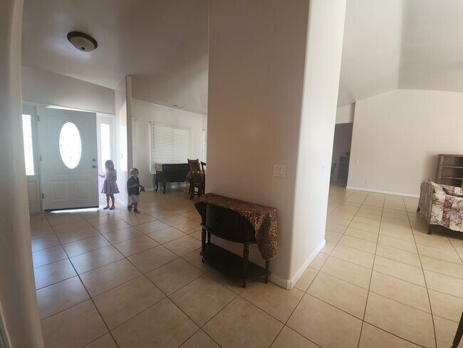 Foto del edificio - Sunshine. Sunshine Dr