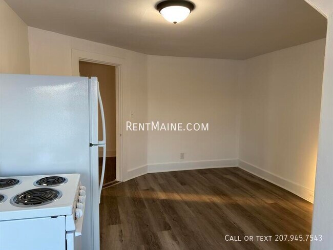 Foto del edificio - 36 Third St Apt.