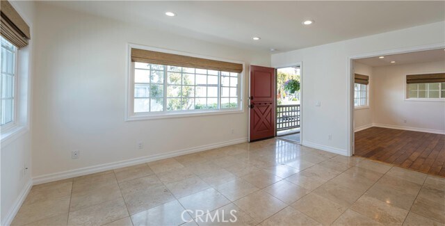 Building Photo - 521 Jasmine Ave