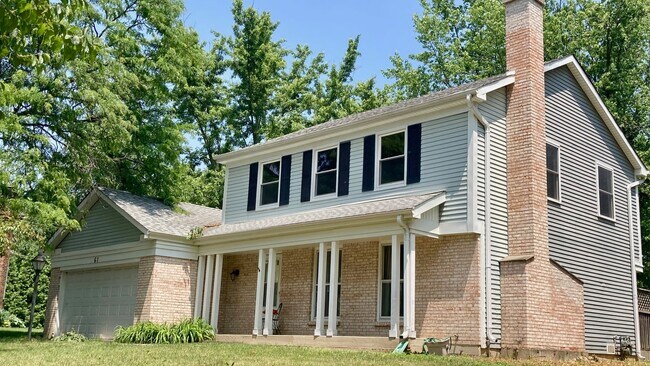 Foto del edificio - 61 Foxcroft Rd