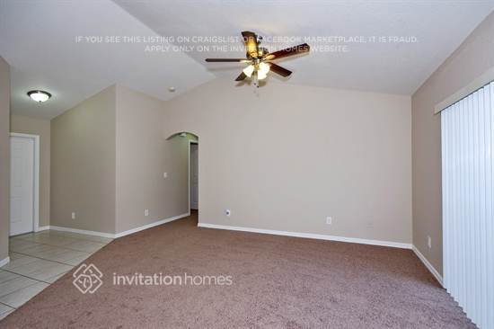 Foto del edificio - 1002 SW Coleman Ave